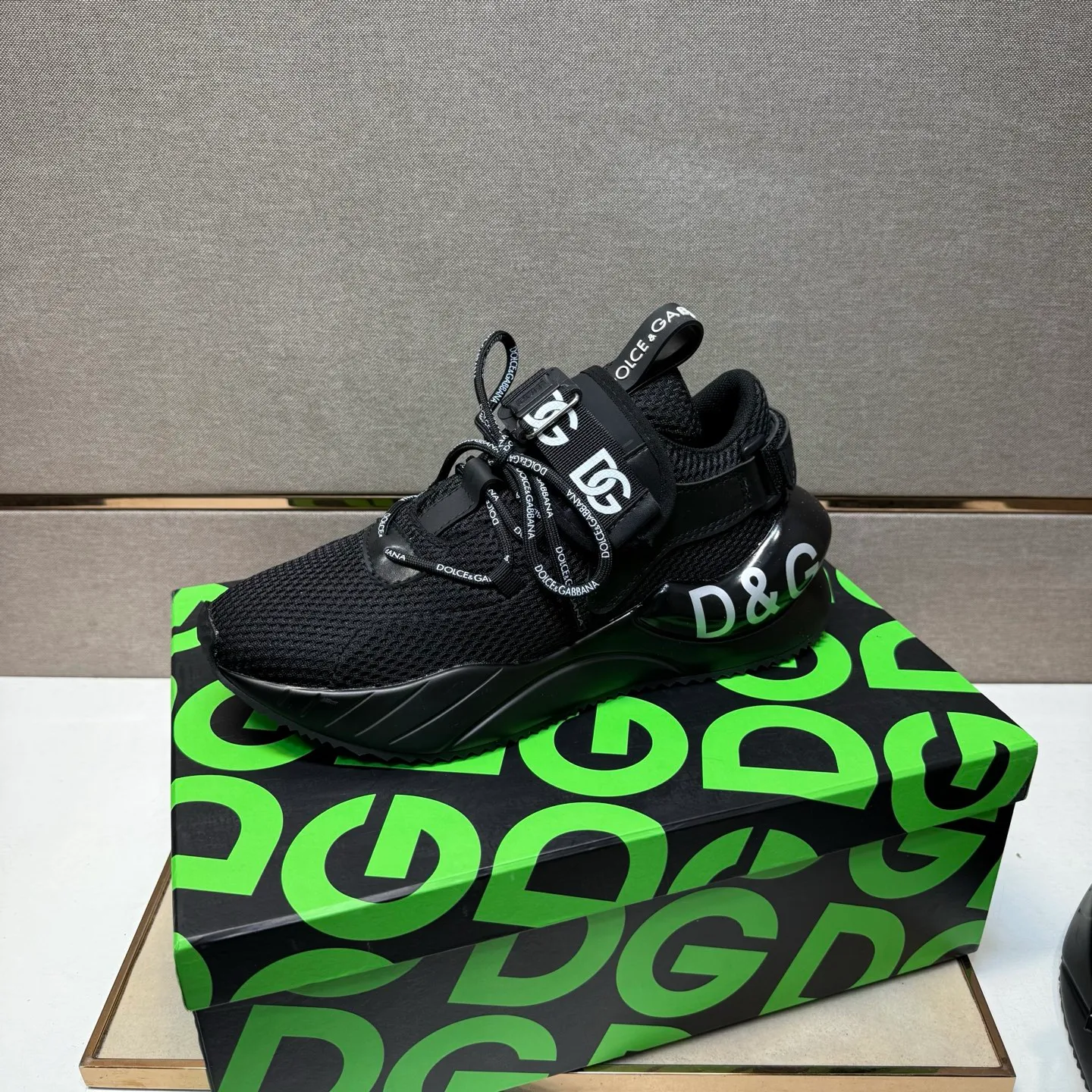 ⬛️Men's shoes 💰p540【DG～】couple casual shoes 2025z cabinet sales simultaneously 🔶Size: 35-44 #️⃣ 🔷2 colors🔜The upper is made of multi-material splicing➕Mesh lining, comfortable and breathable, sole: original comfortable and wear-resistant outsole, ⚠️real thing📱photographed🎬real thing is better📢📢📢